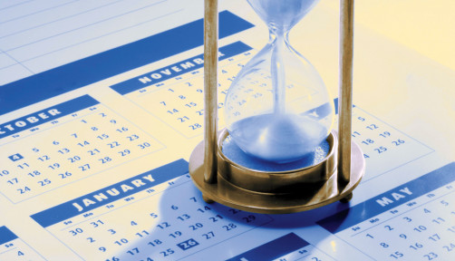 hour glass and calendar